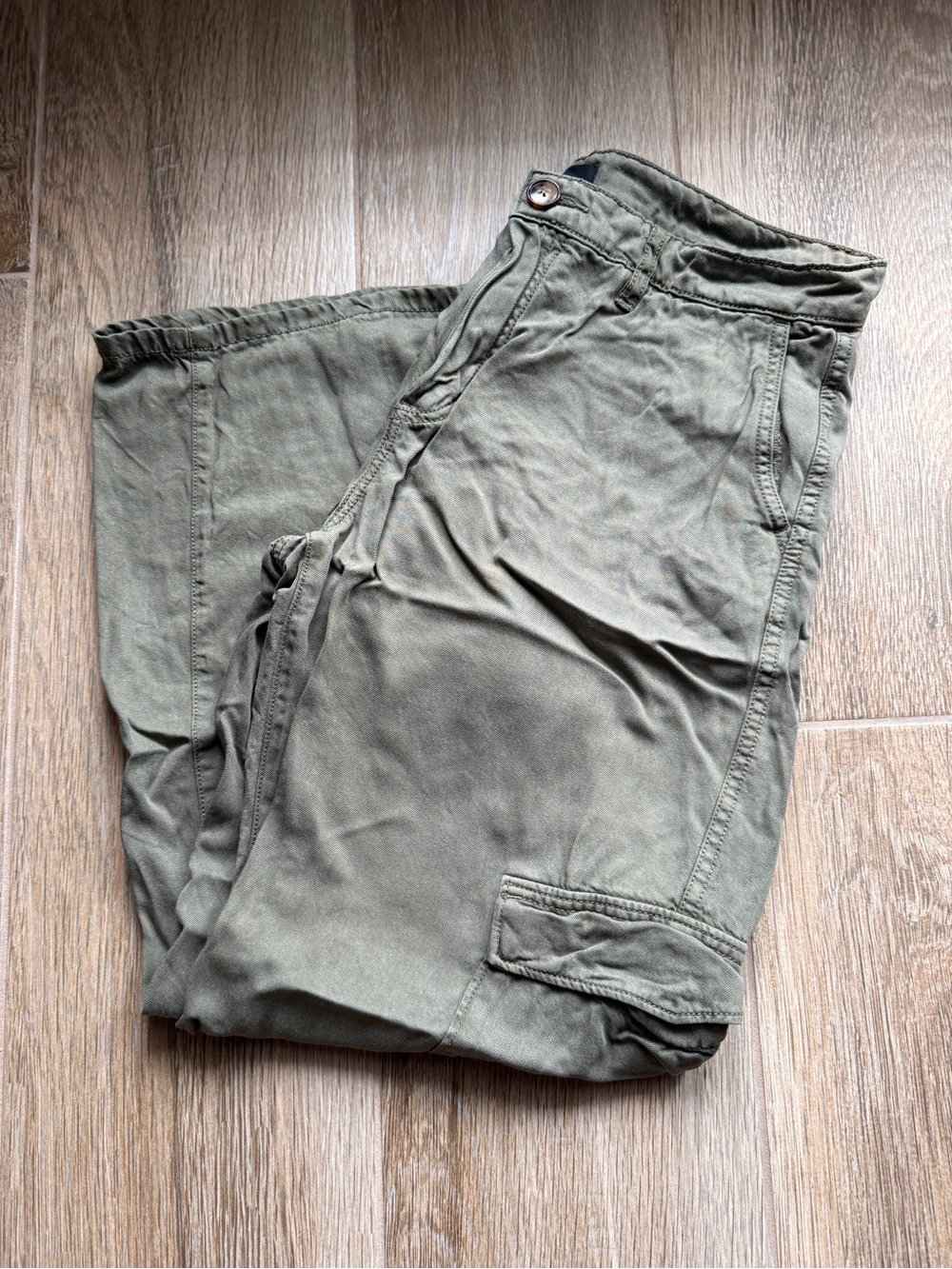 Reitmans Wide Leg Cargo Pants - petite